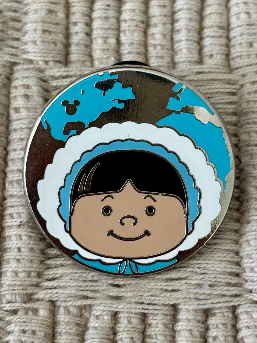 DISNEY 2009 Magic Kingdom Fantasyland “It’s a Small World” Alaska Pin